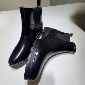 Lucky Brand Ankle Rain Boots Women’s Black Shiny Pull-On, Sz 10
